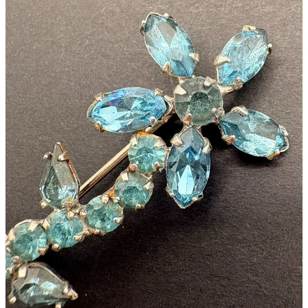 Vintage Floral Flower Blue Rhinestone Brooch Silver Tone 1.75